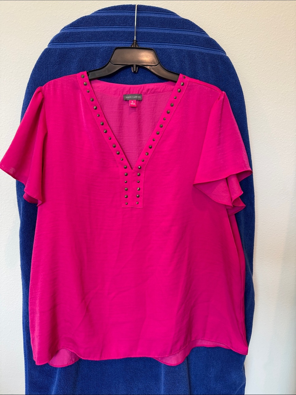 Vince Camuto Hot Pink Stud-Trim Flutter Sleeve V-Neck Blouse